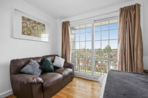 Beautiful spacious balcony room